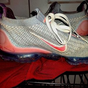 Nike air max gray/pink 8.5 womens